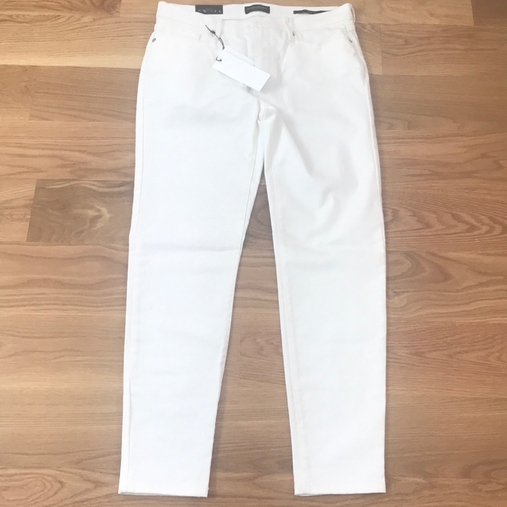 COPY - NWT Banana Republic Skinny Leg Jeans Size 29